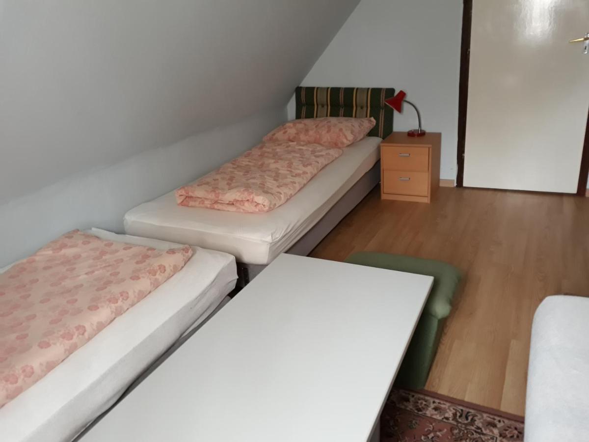 F 106 Vendeghaz Hotell Fertőhomok Eksteriør bilde